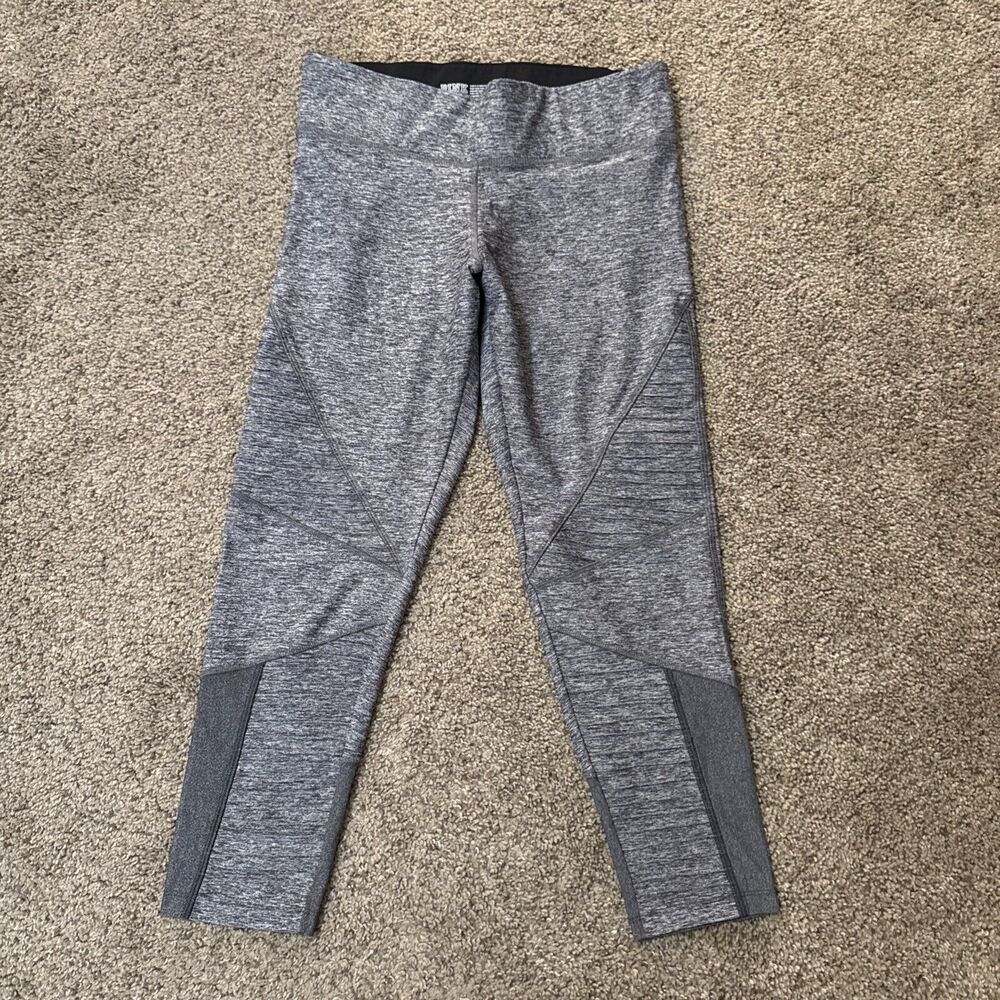 PINK Victoria's Secret Women Activewear Pants M Textured Ultimate Leggings Crop